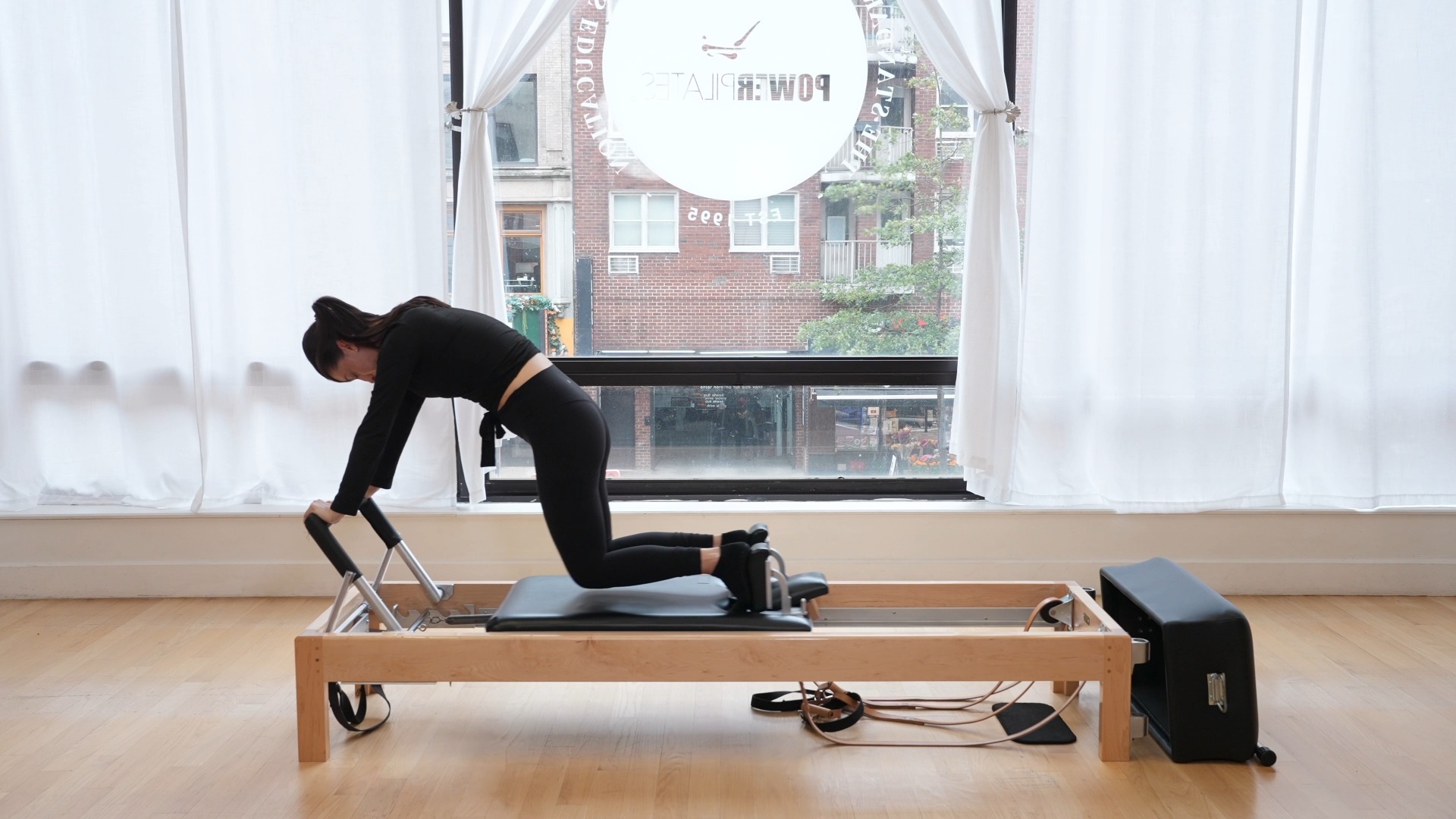 Knee Stretches - Knees Off