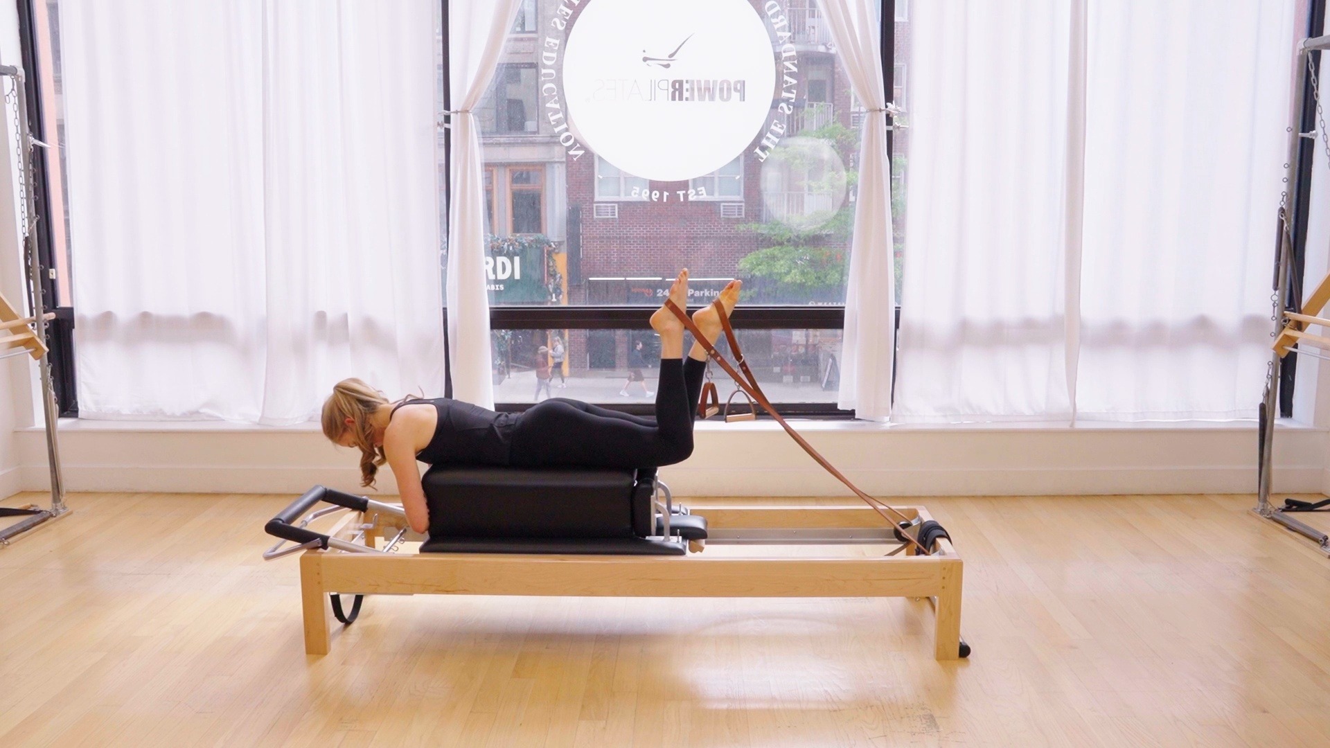 Long Box - Hamstring Curls